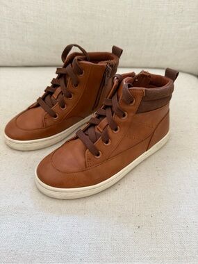 Cat & Jack Boys Brown High-Top Dress Sneakers Size 12